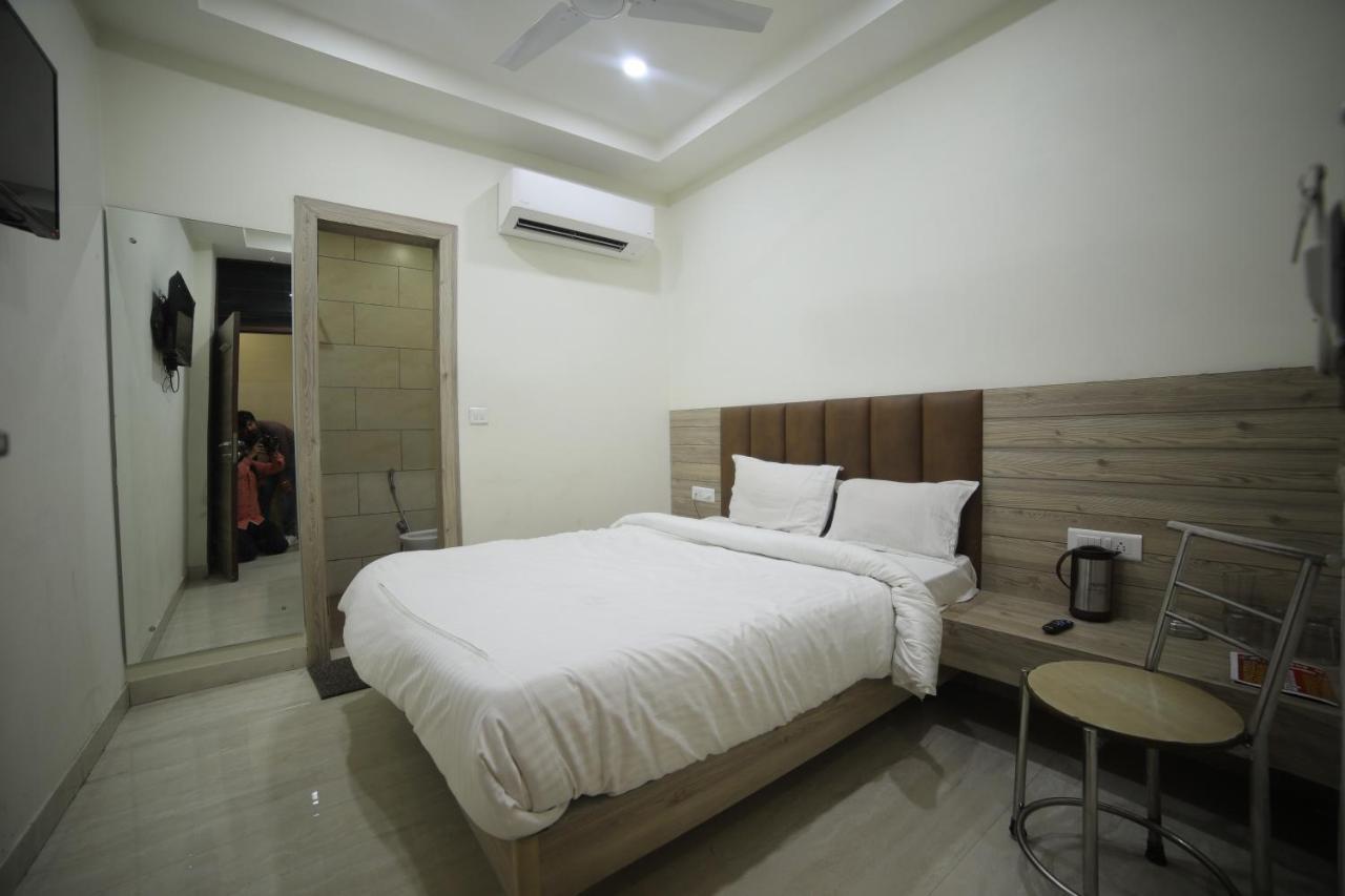 Hotel Shri Ram Residency Agra  Bagian luar foto