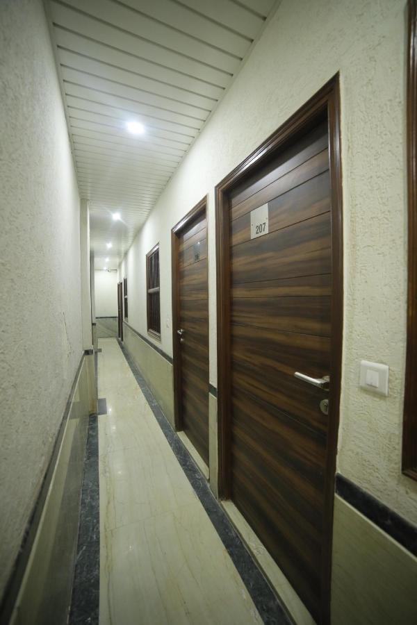Hotel Shri Ram Residency Agra  Bagian luar foto